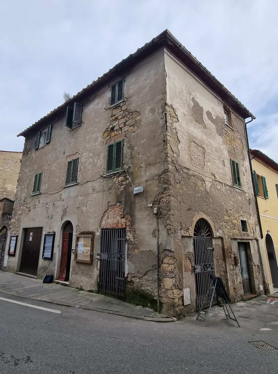 Abitazione Di Tipo Popolare · Castelnuovo di Val di Cecina