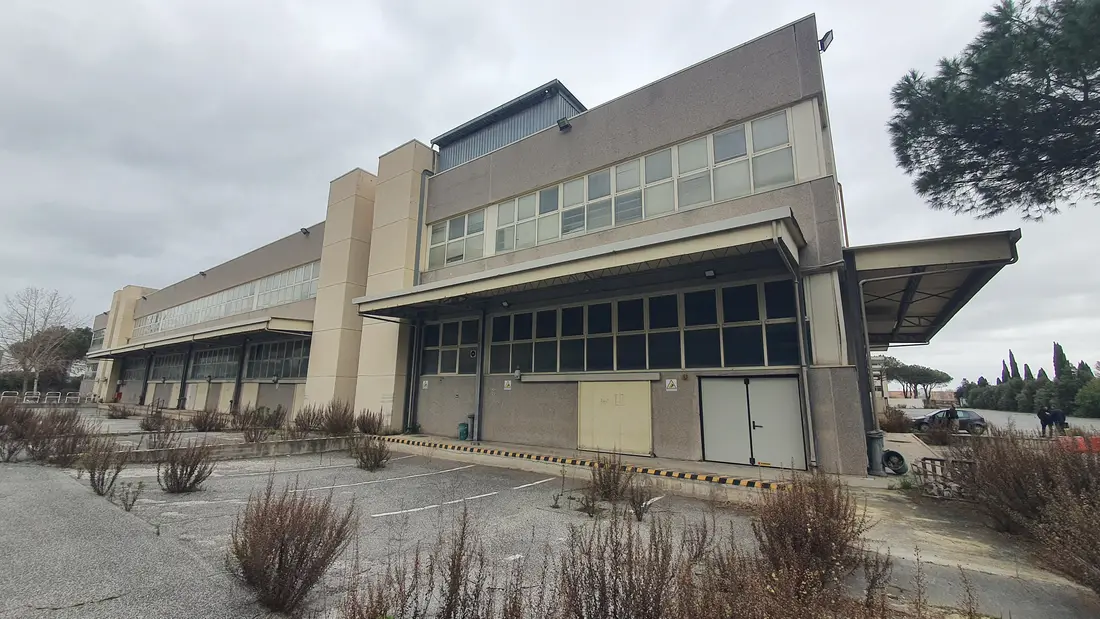 Fabbricati Costruiti Per Esigenze Commerciali · Fiumicino