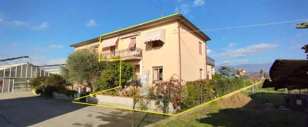 Abitazione Di Tipo Economico · Montevarchi