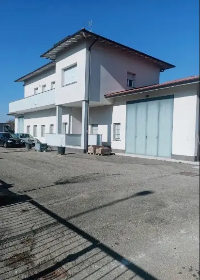 Fabbricati Costruiti Per Esigenze Industriali · Novi di Modena