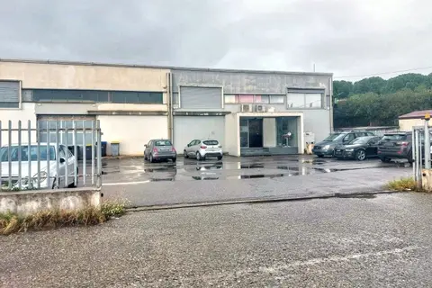 Fabbricati Costruiti Per Esigenze Commerciali all'asta a Messina (ME)