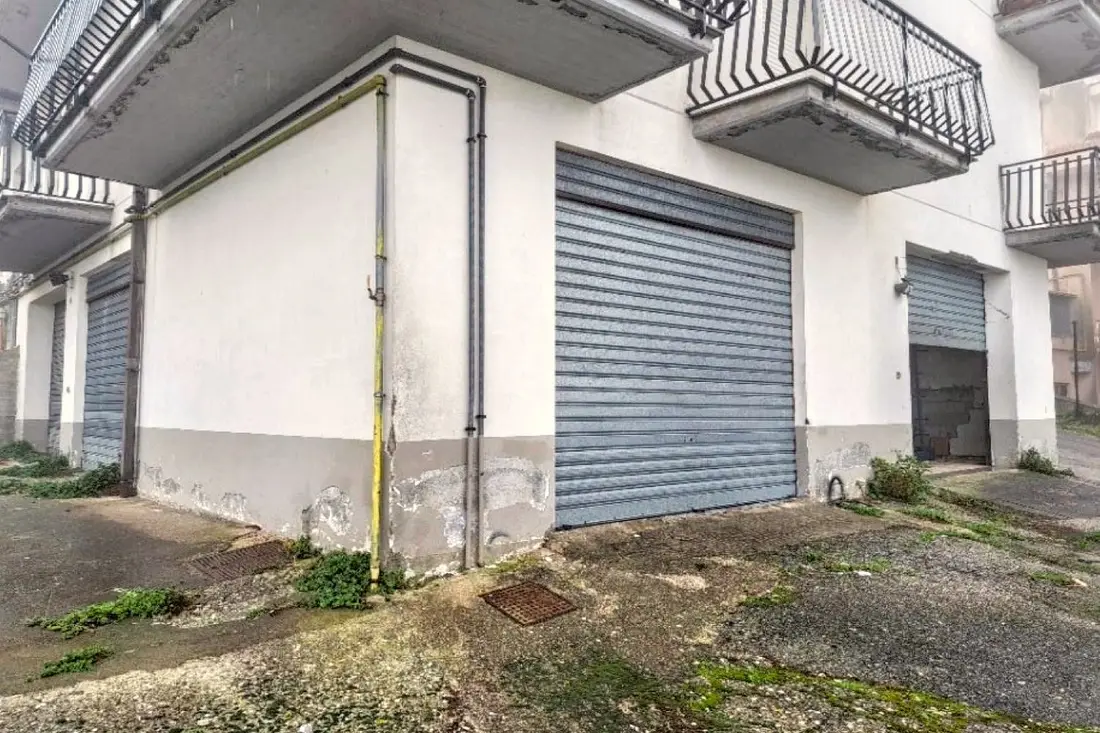 Posto Auto · Mistretta