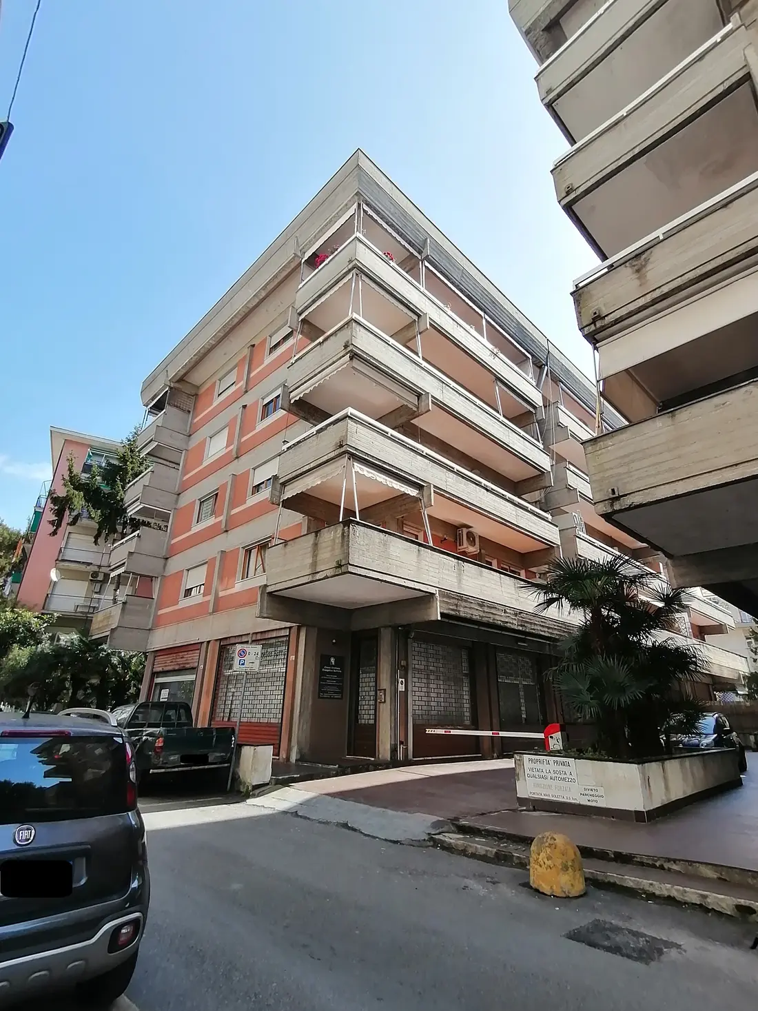 Abitazione Di Tipo Economico · Genova