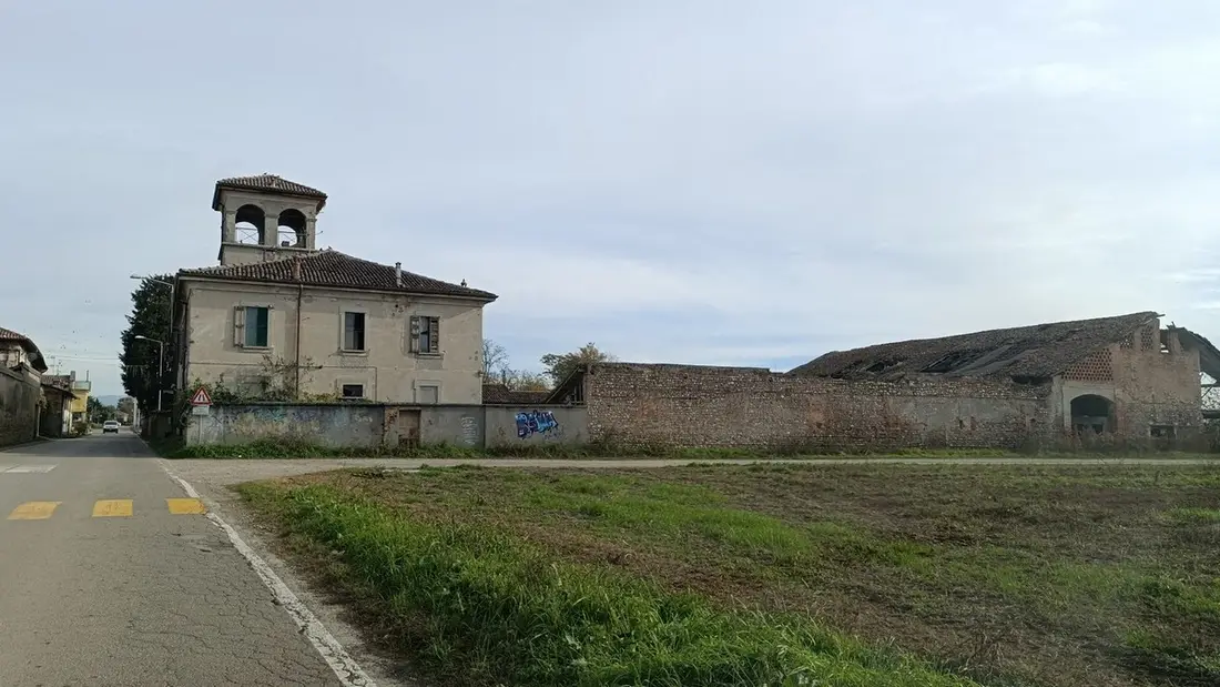 Stalle, Scuderie, Rimesse, Autorimesse · Fara Gera d'Adda