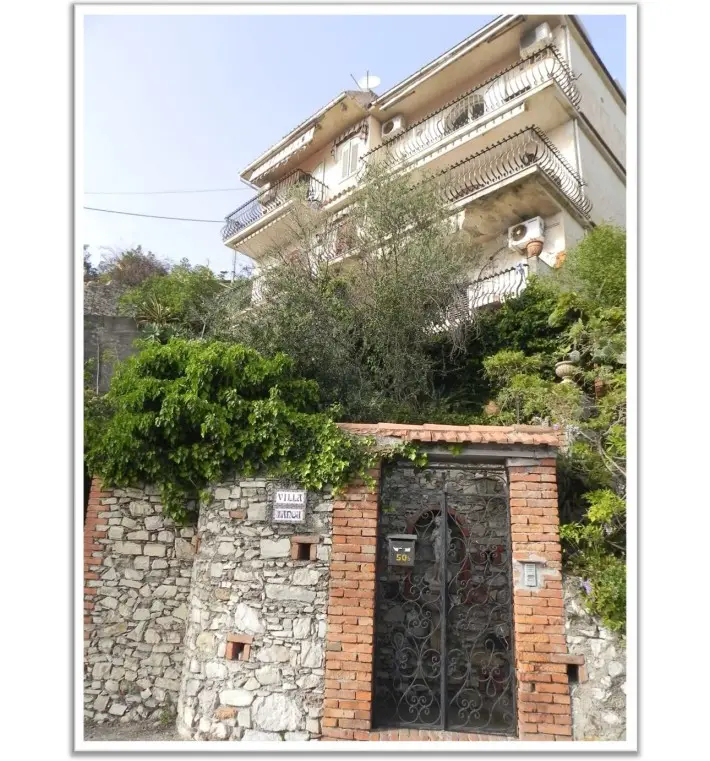 Abitazione Di Tipo Civile · Taormina