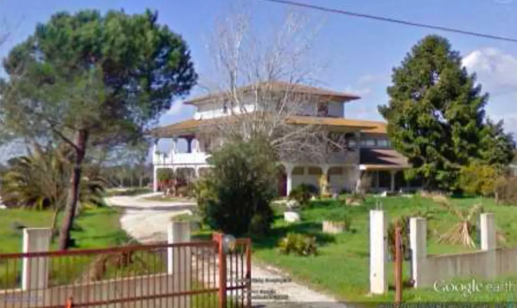 Fabbricati Costruiti Per Esigenze Commerciali · Sabaudia