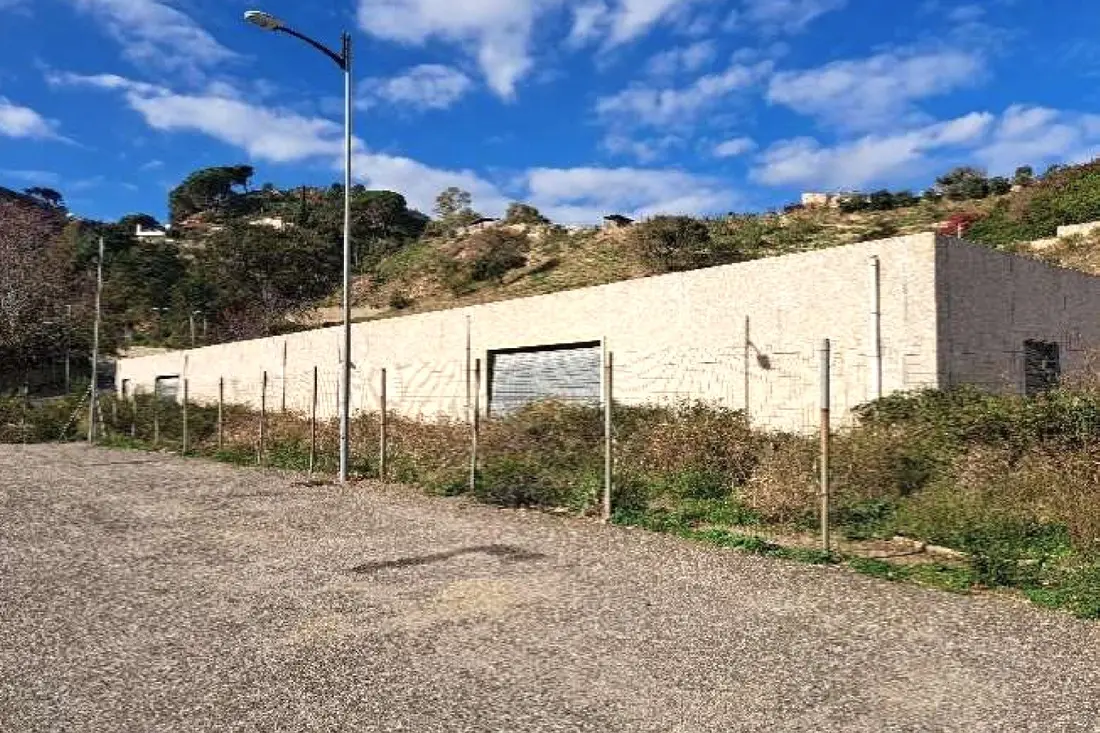 Fabbricati Costruiti Per Esigenze Commerciali · Messina