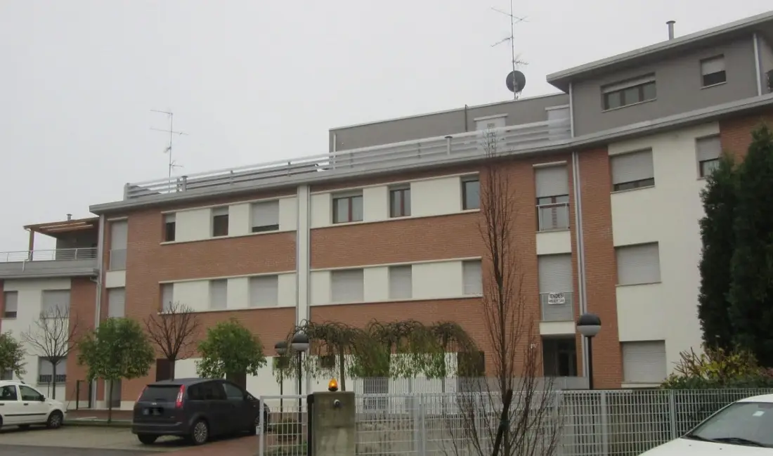 Posto Auto · Modena