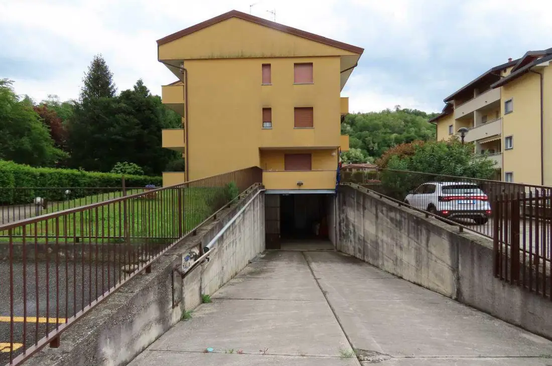 Magazzini Sotterranei, Deposito Di Derrate · Oggiono