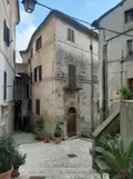 Abitazione Di Tipo Civile all'asta a Bassiano (LT)