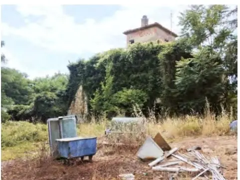 Abitazione Di Tipo Economico · Montevarchi