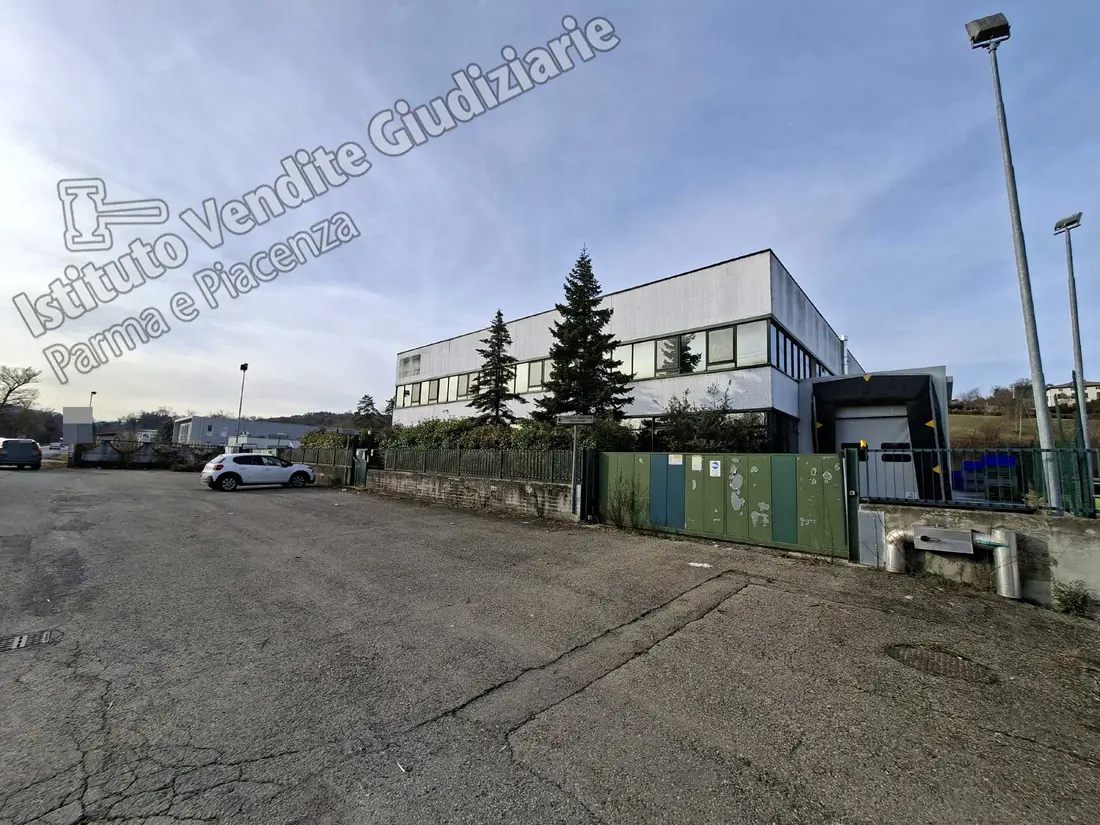 Fabbricati Costruiti Per Esigenze Industriali · Langhirano