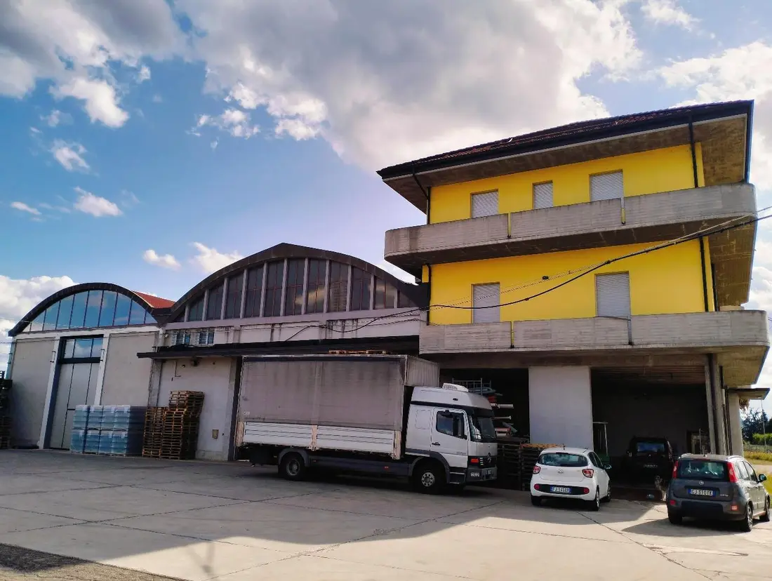 Fabbricato In Corso Di Costruzione · Vignola