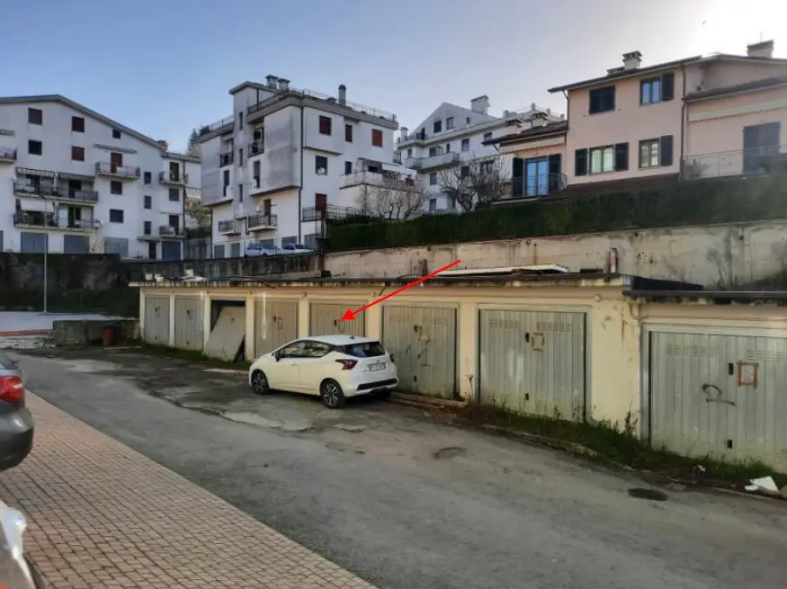 Garage O Autorimessa · Licciana Nardi