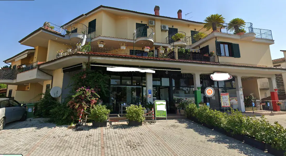 Negozi, Botteghe · Nereto