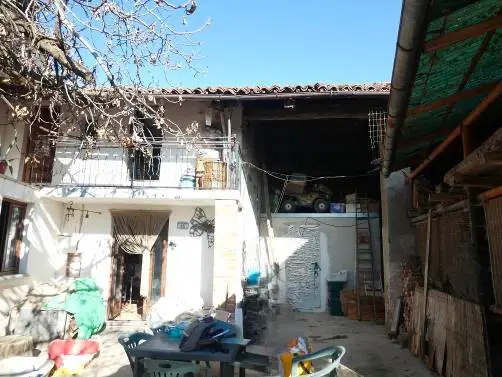 Tettoie Chiuse O Aperte · Busca