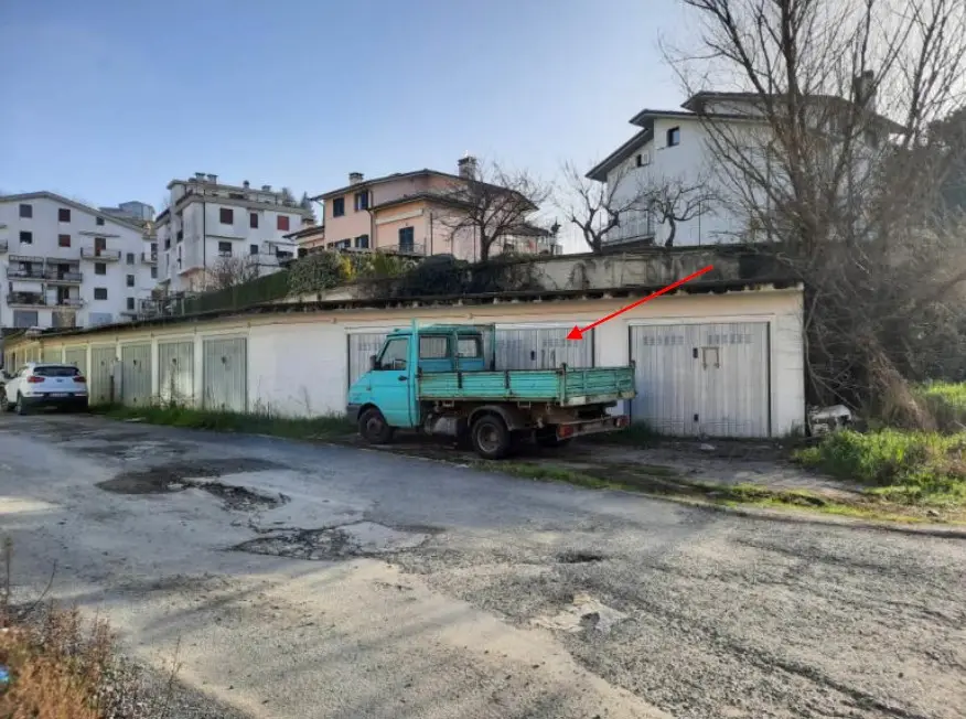 Garage O Autorimessa · Licciana Nardi
