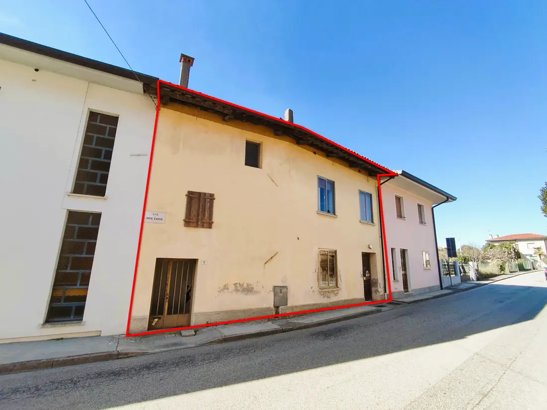 Fabbricato · Basiliano