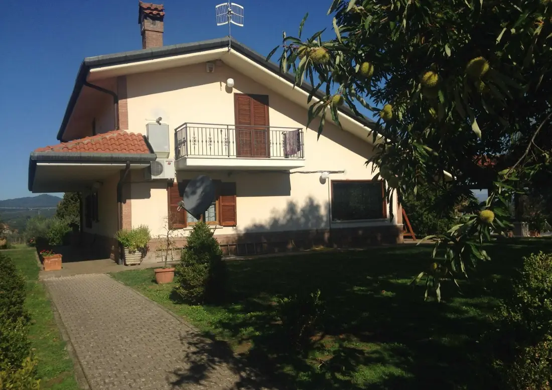 Villa · Artena