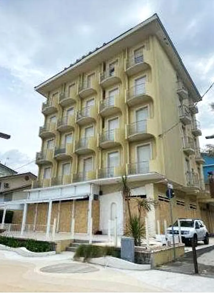 Fabbricati Costruiti Per Esigenze Commerciali · Bellaria-Igea Marina