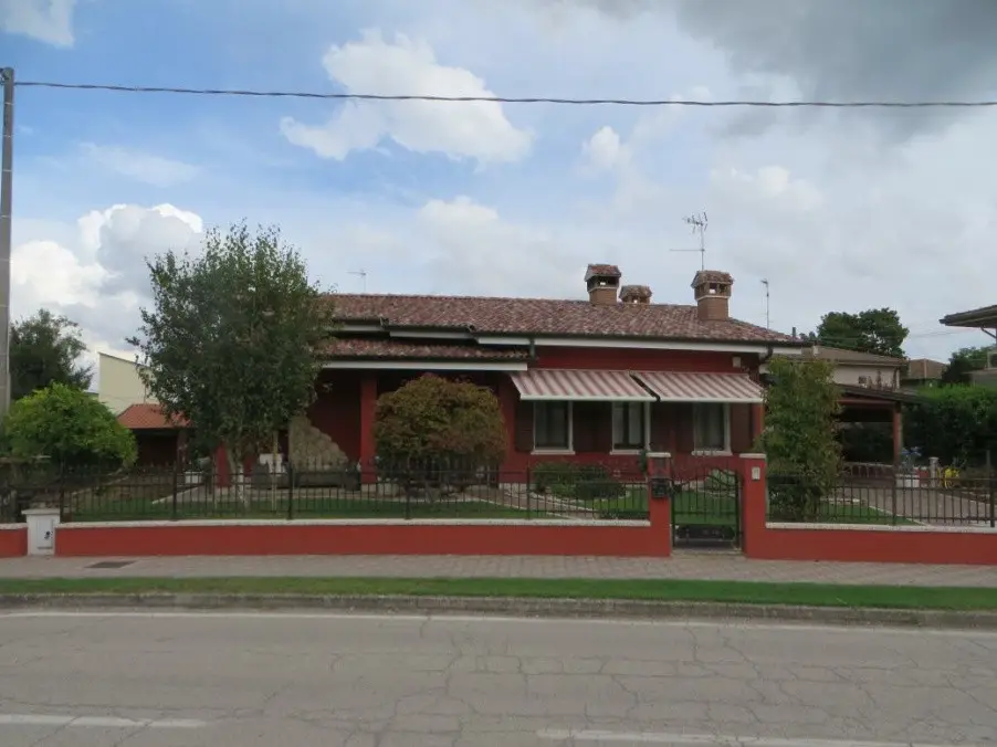 Abitazione In Villini · Ficarolo