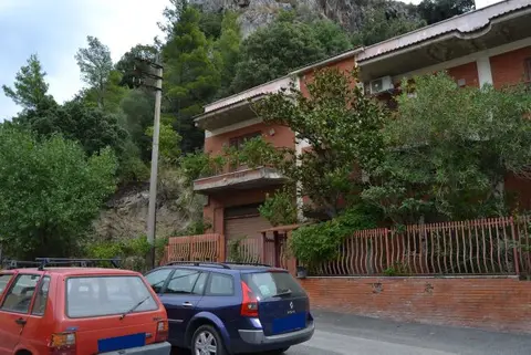 Abitazione Di Tipo Civile all'asta a Roccarainola (NA)