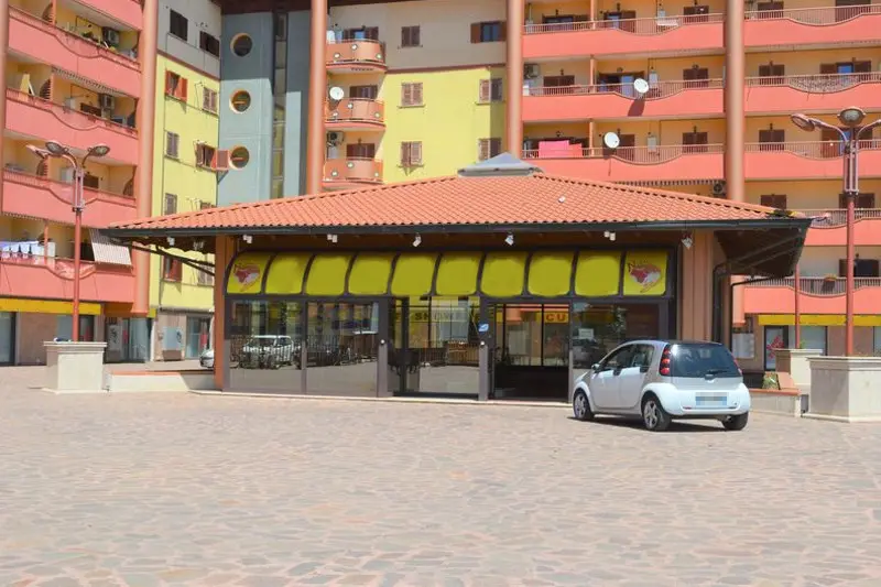 Negozio · Pomezia