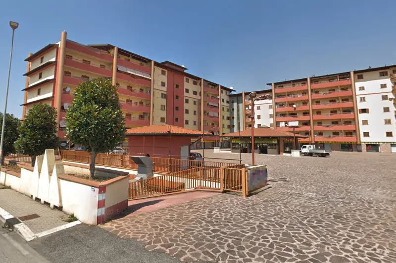 Negozio · Pomezia