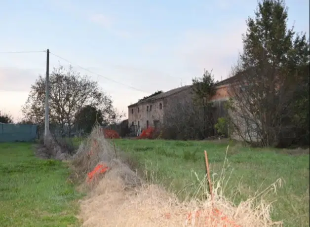 Fabbricato Rurale · Ferrara