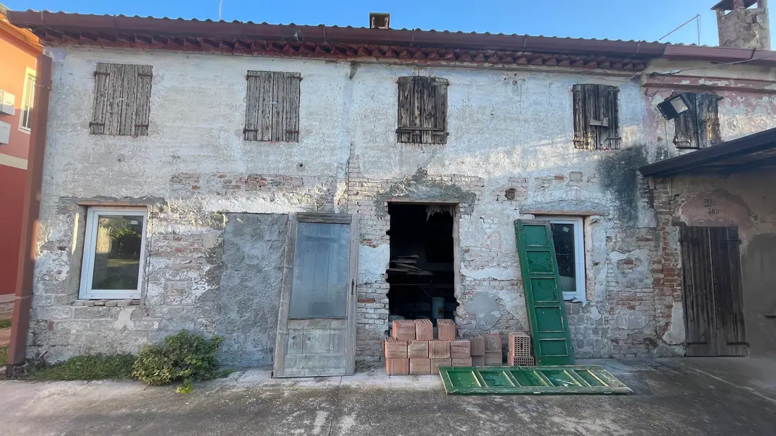 Fabbricato Rurale · Salizzole