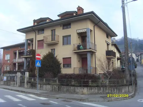 Abitazione Di Tipo Economico all'asta a Sotto Il Monte Giovanni Xxiii (BG)