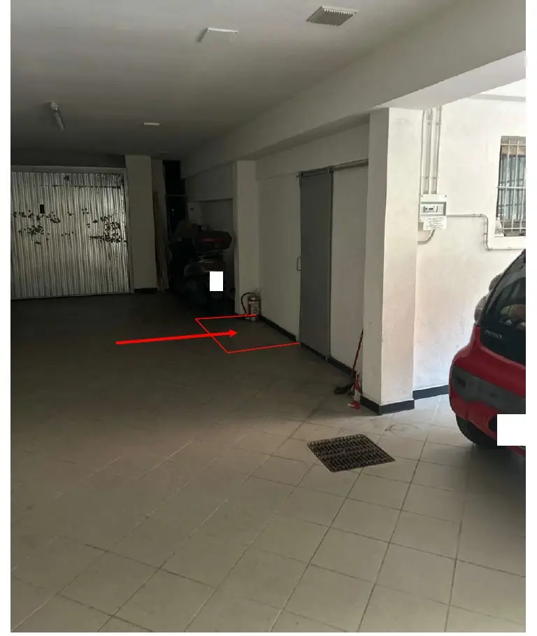 Posto Auto · Genova