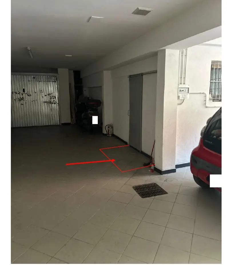 Posto Auto · Genova