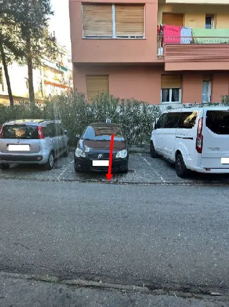 Posto Auto · Genova