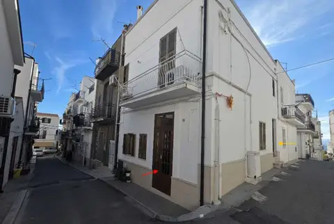 Abitazione Di Tipo Popolare all'asta a Pisticci (MT)