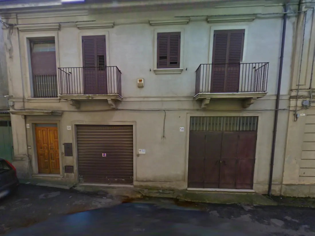 Posto Auto · Cittanova
