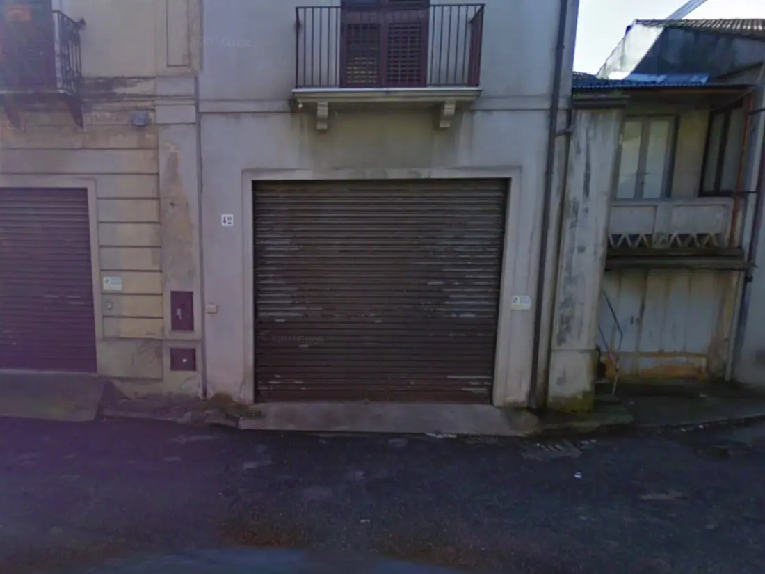 Posto Auto · Cittanova