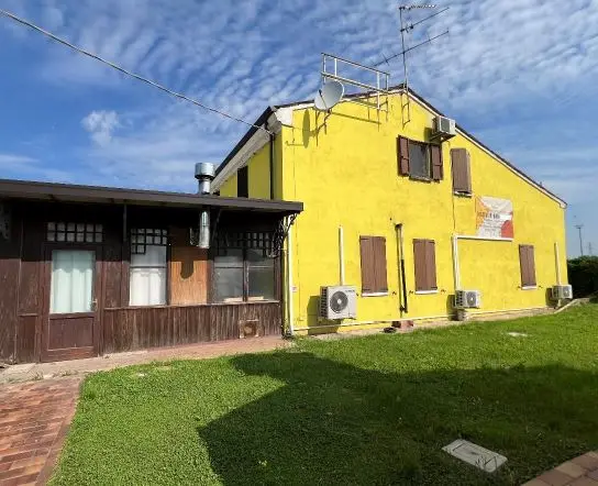Abitazione Di Tipo Civile · Mantova
