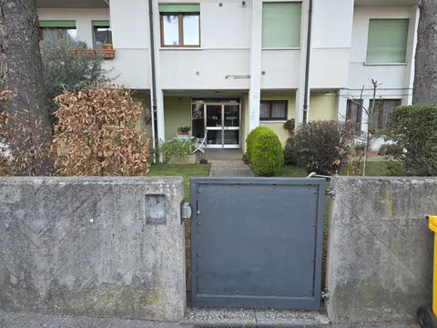 Magazzini E Locali Di Deposito all'asta a Montebelluna (TV)