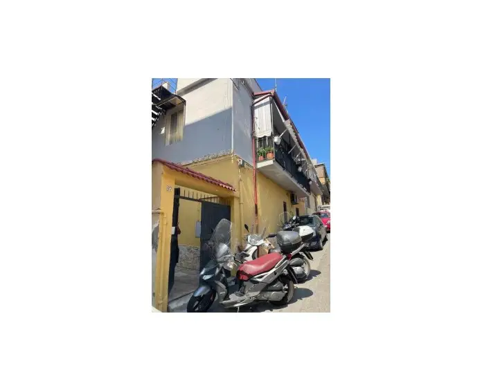 Abitazione Di Tipo Popolare · Messina
