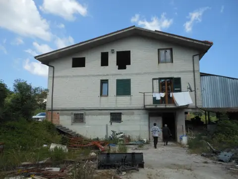 Abitazione Di Tipo Rurale all'asta a Montefredane (AV)
