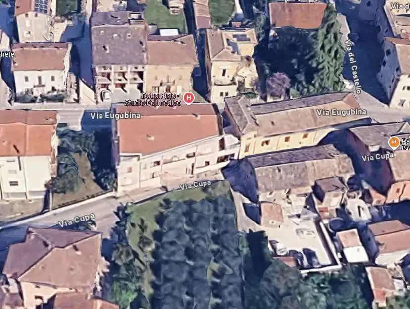 Fabbricati Costruiti Per Esigenze Commerciali · Assisi