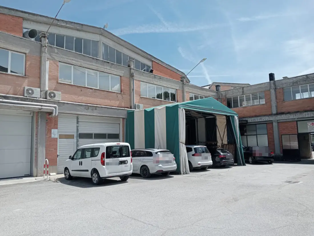 Fabbricati Costruiti Per Esigenze Industriali · Fermo