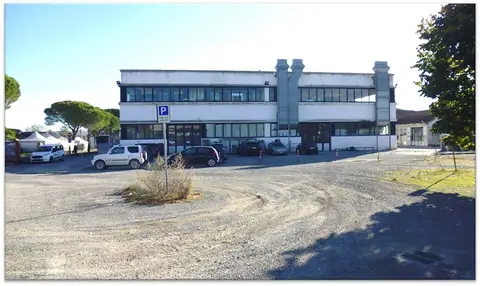 Fabbricati Costruiti Per Esigenze Industriali all'asta a Monteroni D'Arbia (SI)