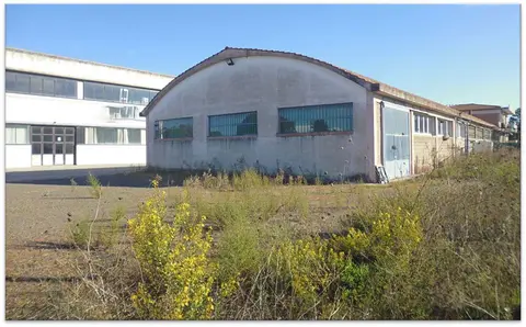 Laboratori Per Arti E Mestieri all'asta a Monteroni D'Arbia (SI)