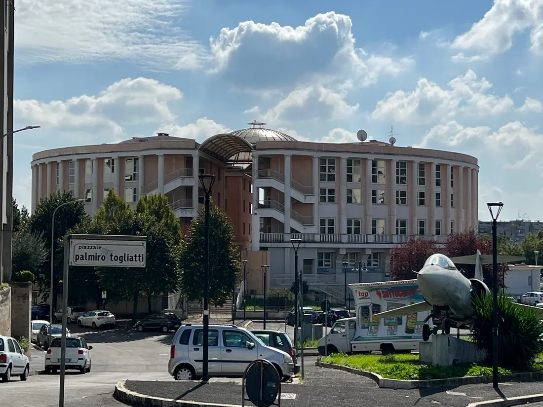 Fabbricati Costruiti Per Esigenze Commerciali · Velletri