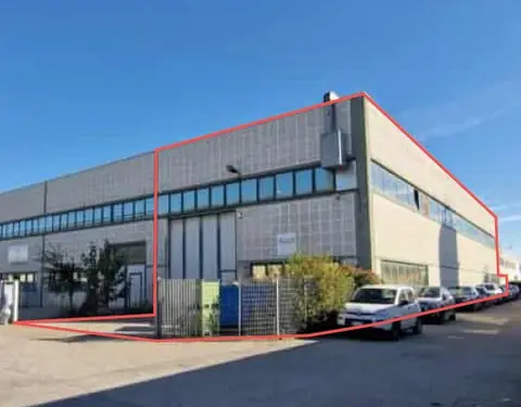 Fabbricati Costruiti Per Esigenze Commerciali all'asta a Zelo Buon Persico (LO)