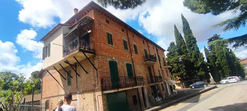 Abitazione Di Tipo Civile all'asta a Castiglione del Lago (PG)