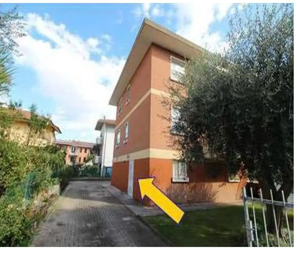Magazzini E Locali Di Deposito · San Mauro Pascoli