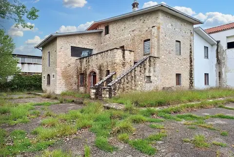 Fabbricati Costruiti Per Esigenze Industriali all'asta a Oricola (AQ)